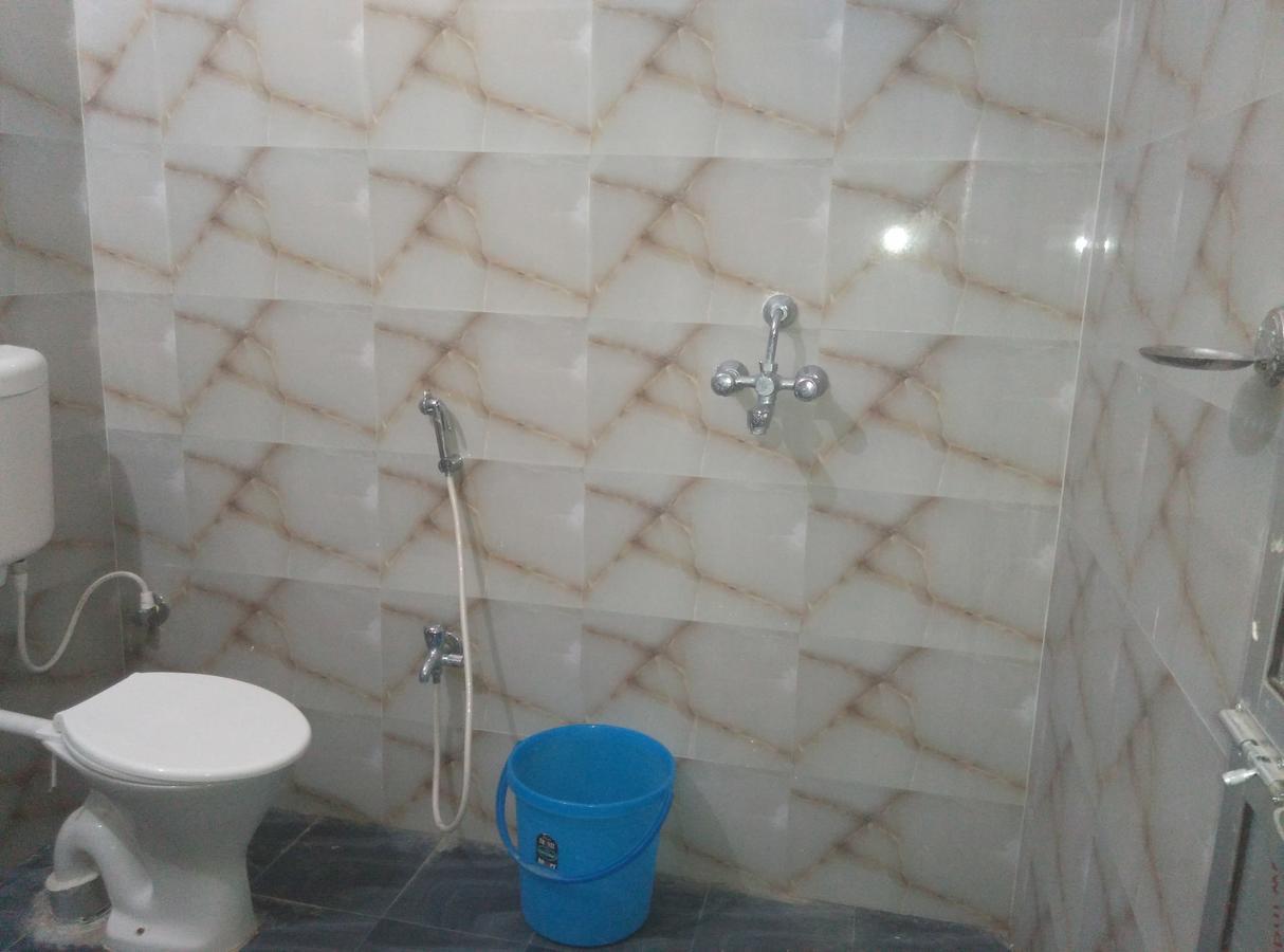 Middle Way Home Stay بود جايا المظهر الخارجي الصورة